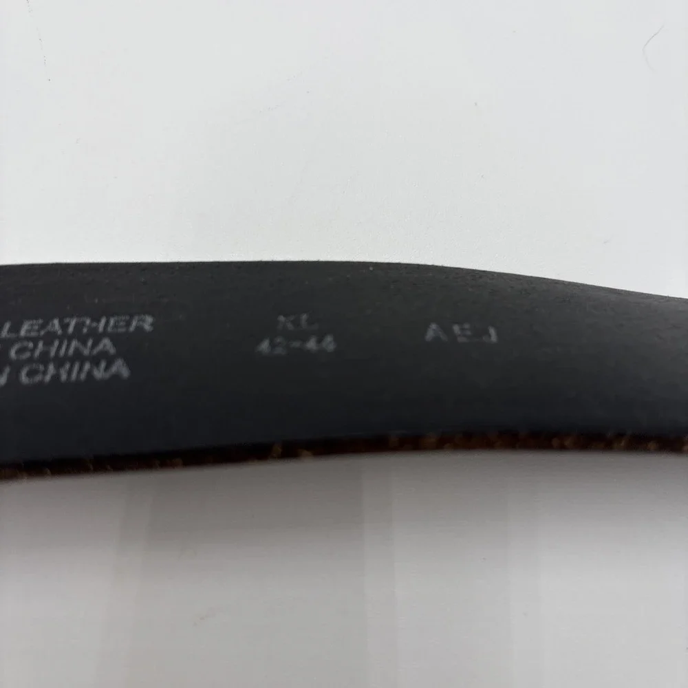 Levi's Strauss & Co Mens‎ Belt And Buckle Size XL 42in-44in Genuine Leather
